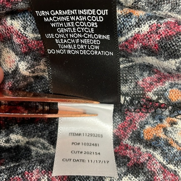 Torrid Kimono Open Front Cardigan Black Print Size 2 - Picture 16 of 16